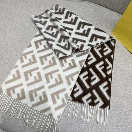 スーパーコピー フェンディ マフラー