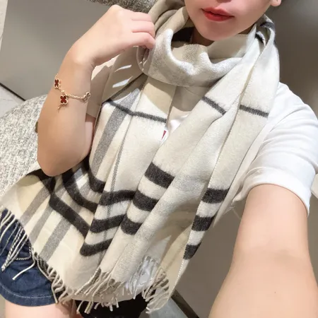 スーパーコピー バーバリー ス マフラー