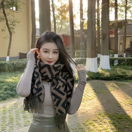 スーパーコピー フェンディ マフラー