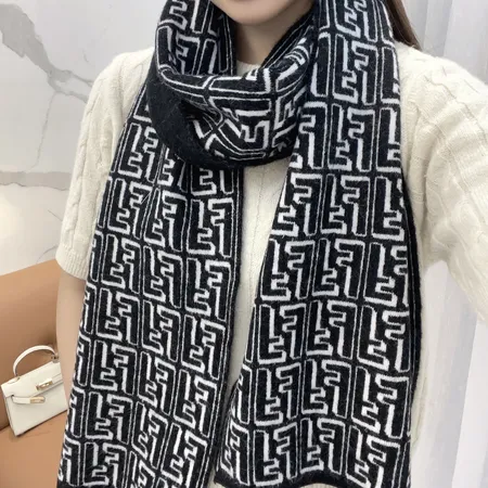 スーパーコピー フェンディ マフラー