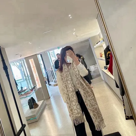 スーパーコピー ロエベ マフラー