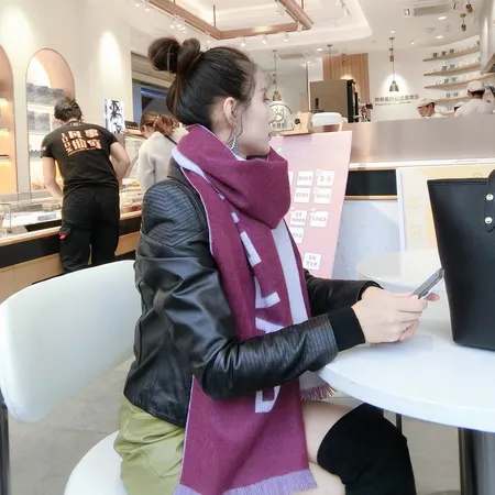 スーパーコピー セリーヌ マフラー