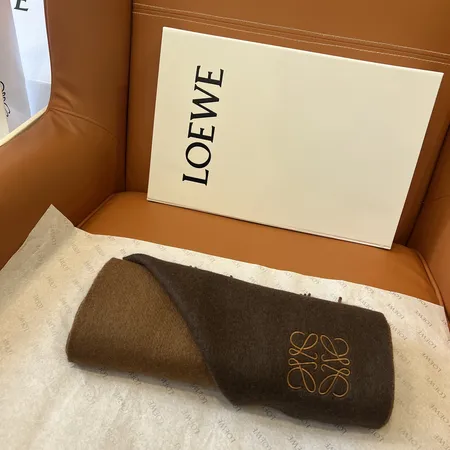 スーパーコピー ロエベ マフラー