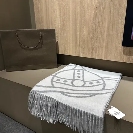 スーパーコピー ヴィヴィアン・ウエストウッド マフラー