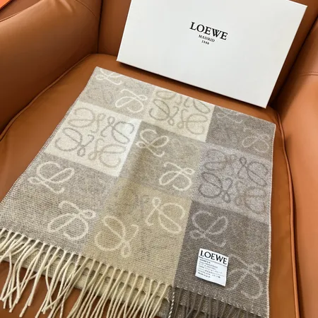 スーパーコピー ロエベ マフラー