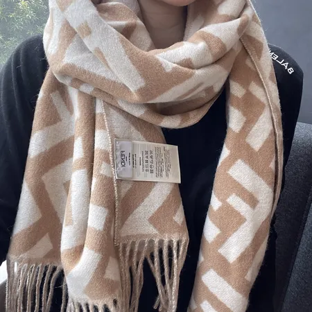 スーパーコピー フェンディ マフラー