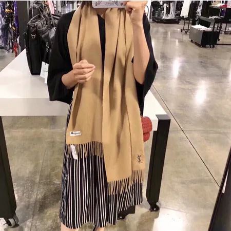  スーパーコピー バレンシアガ マフラー