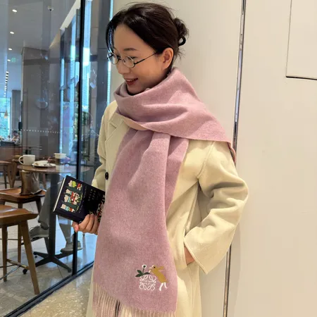 スーパーコピー ロエベ マフラー