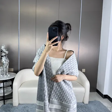 スーパーコピー ディオール マフラー