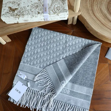 スーパーコピー ディオール マフラー