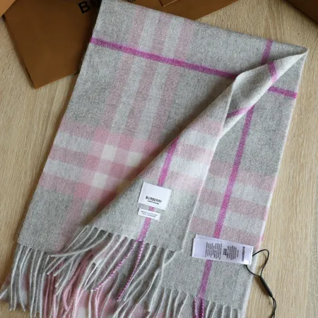 スーパーコピー バーバリー ス マフラー