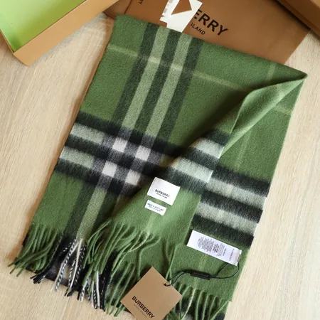 スーパーコピー バーバリー ス マフラー