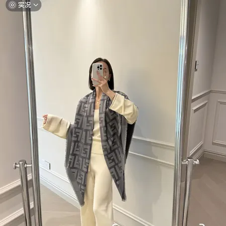 スーパーコピー フェンディ マフラー