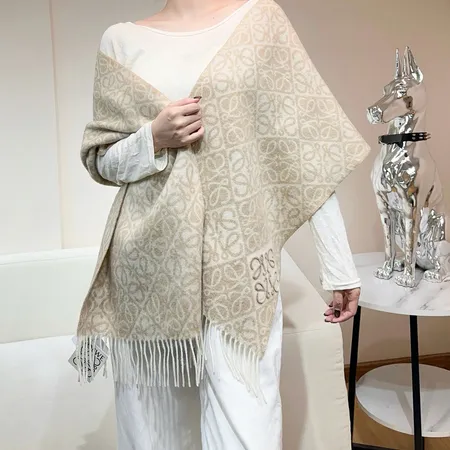 スーパーコピー ロエベ マフラー