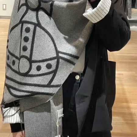 スーパーコピー ヴィヴィアン・ウエストウッド マフラー