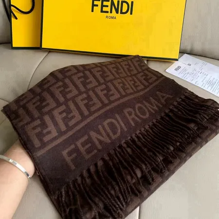 スーパーコピー フェンディ マフラー