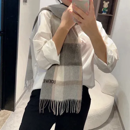 スーパーコピー ロエベ マフラー