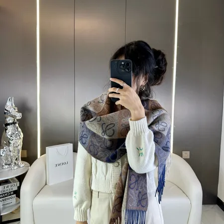 スーパーコピー ロエベ マフラー