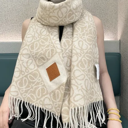 スーパーコピー ロエベ マフラー