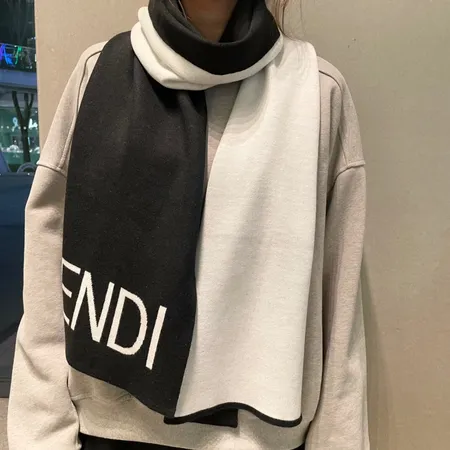 スーパーコピー フェンディ マフラー