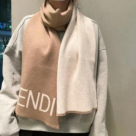 スーパーコピー フェンディ マフラー