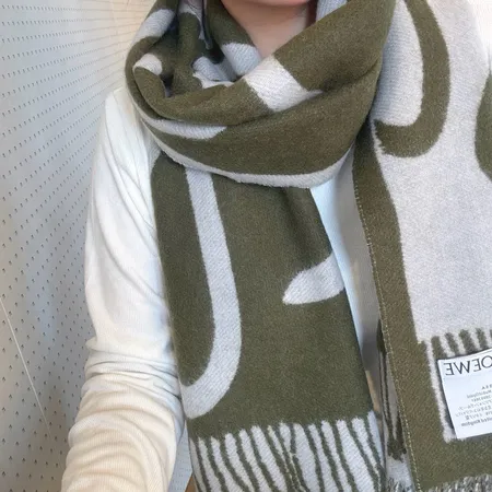 スーパーコピー ロエベ マフラー