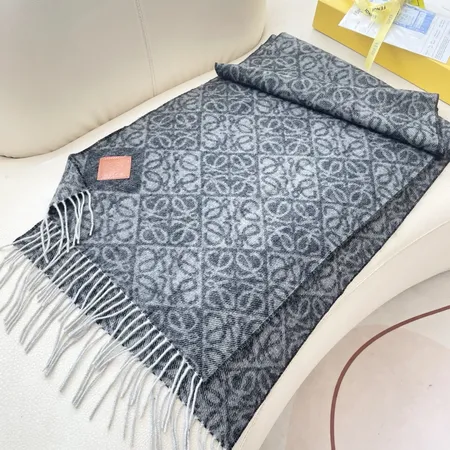 スーパーコピー ロエベ マフラー