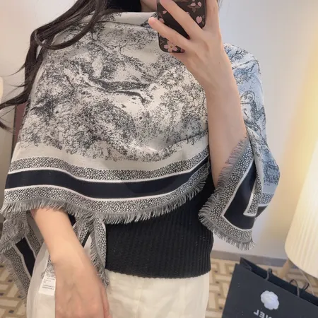 スーパーコピー ディオール マフラー