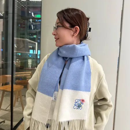 スーパーコピー ロエベ マフラー