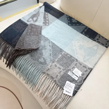  スーパーコピー ミュウミュウ マフラー