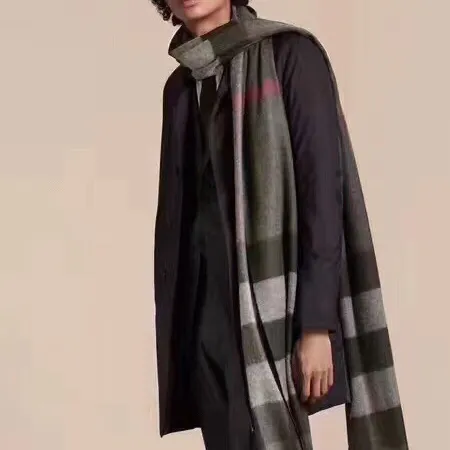 スーパーコピー バーバリー ス マフラー