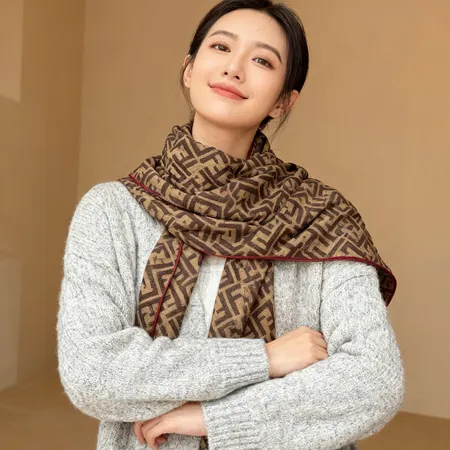 スーパーコピー フェンディ マフラー