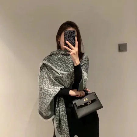 スーパーコピー ロエベ マフラー