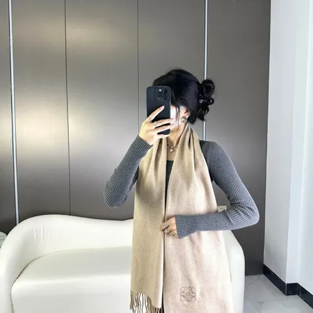 スーパーコピー ロエベ マフラー