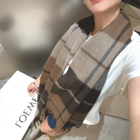 スーパーコピー ロエベ マフラー