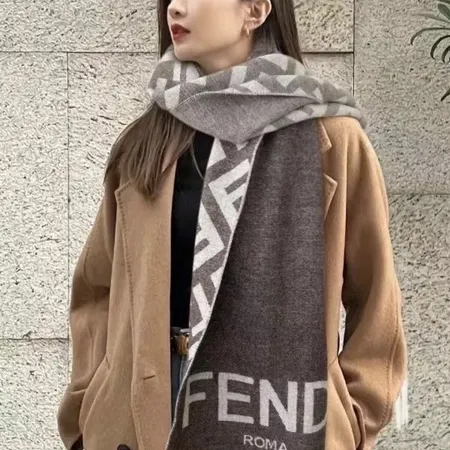 スーパーコピー フェンディ マフラー