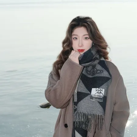 スーパーコピー ヴィヴィアン・ウエストウッド マフラー