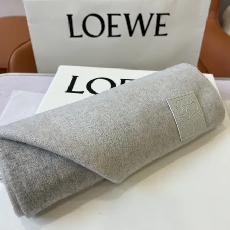 スーパーコピー ロエベ マフラー