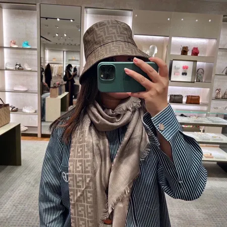 スーパーコピー フェンディ マフラー