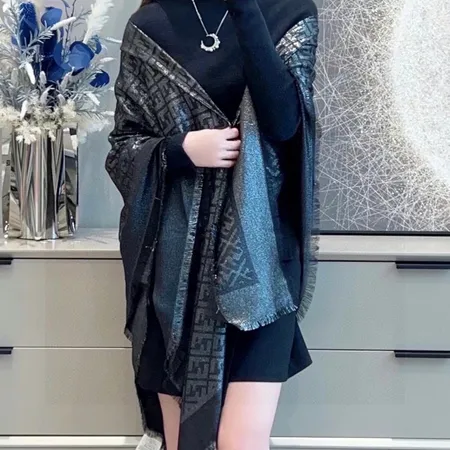 スーパーコピー フェンディ マフラー