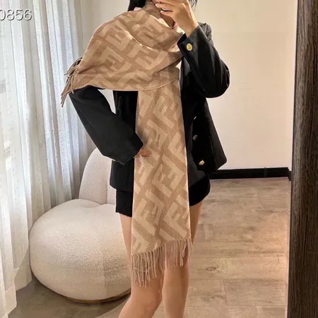 スーパーコピー フェンディ マフラー