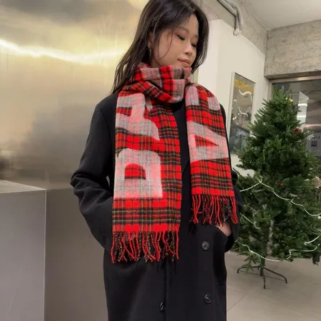 スーパーコピー セリーヌ マフラー