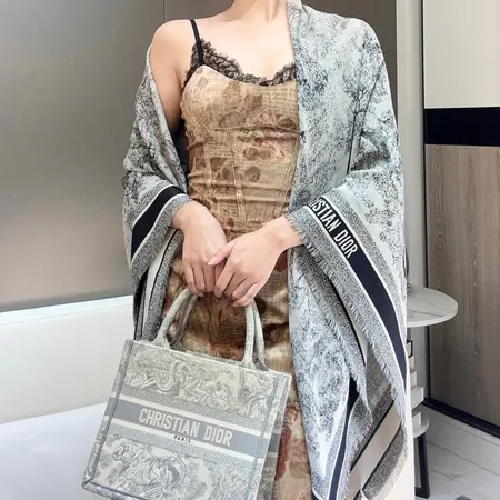 スーパーコピー ディオール マフラー