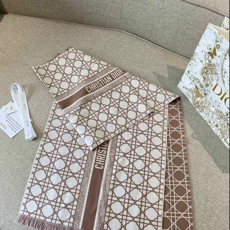  スーパーコピー ディオール マフラー