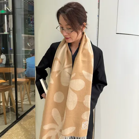 スーパーコピー ロエベ マフラー