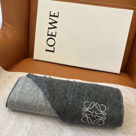 スーパーコピー ロエベ マフラー