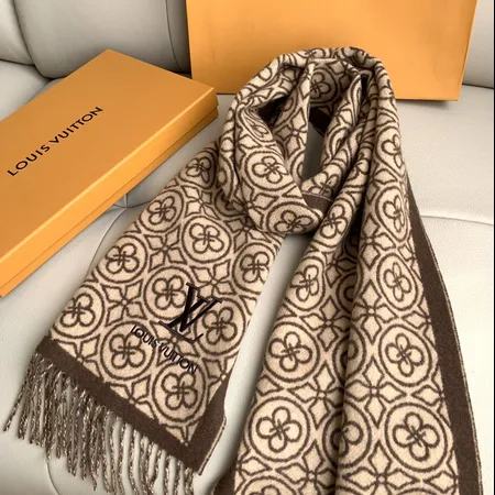 スーパーコピー フェンディ マフラー