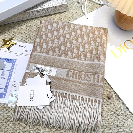  スーパーコピー ディオール マフラー