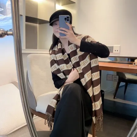 スーパーコピー フェンディ マフラー