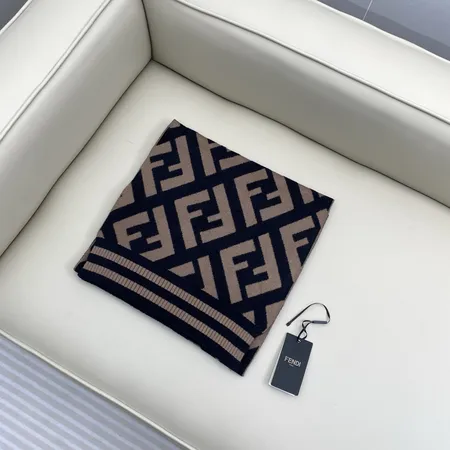 スーパーコピー フェンディ マフラー